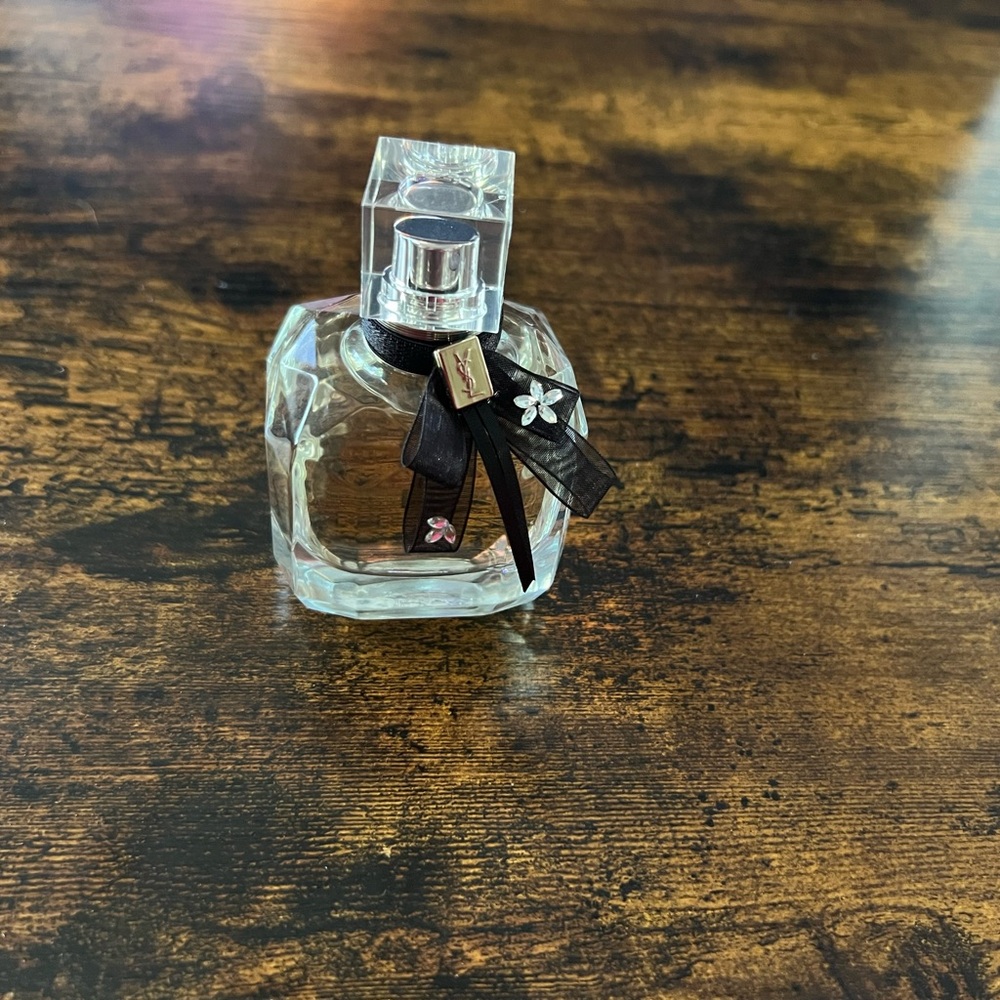 Yves Saint Laurent Black Box Packaging - Picture 12 of 12